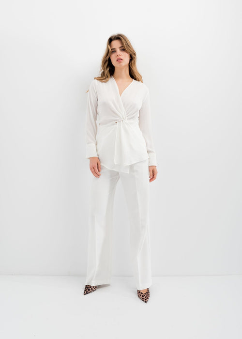 Blusa textura nó