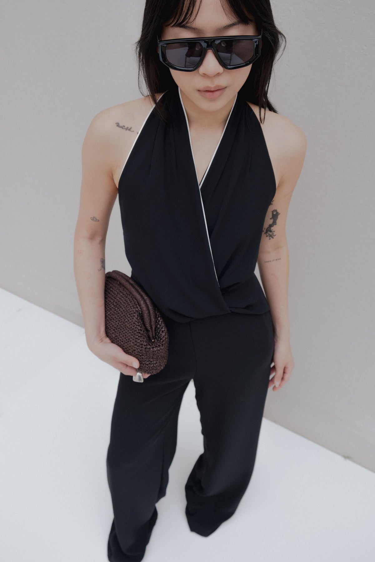Macacão halter vivos contraste, fotografia 1 de 6