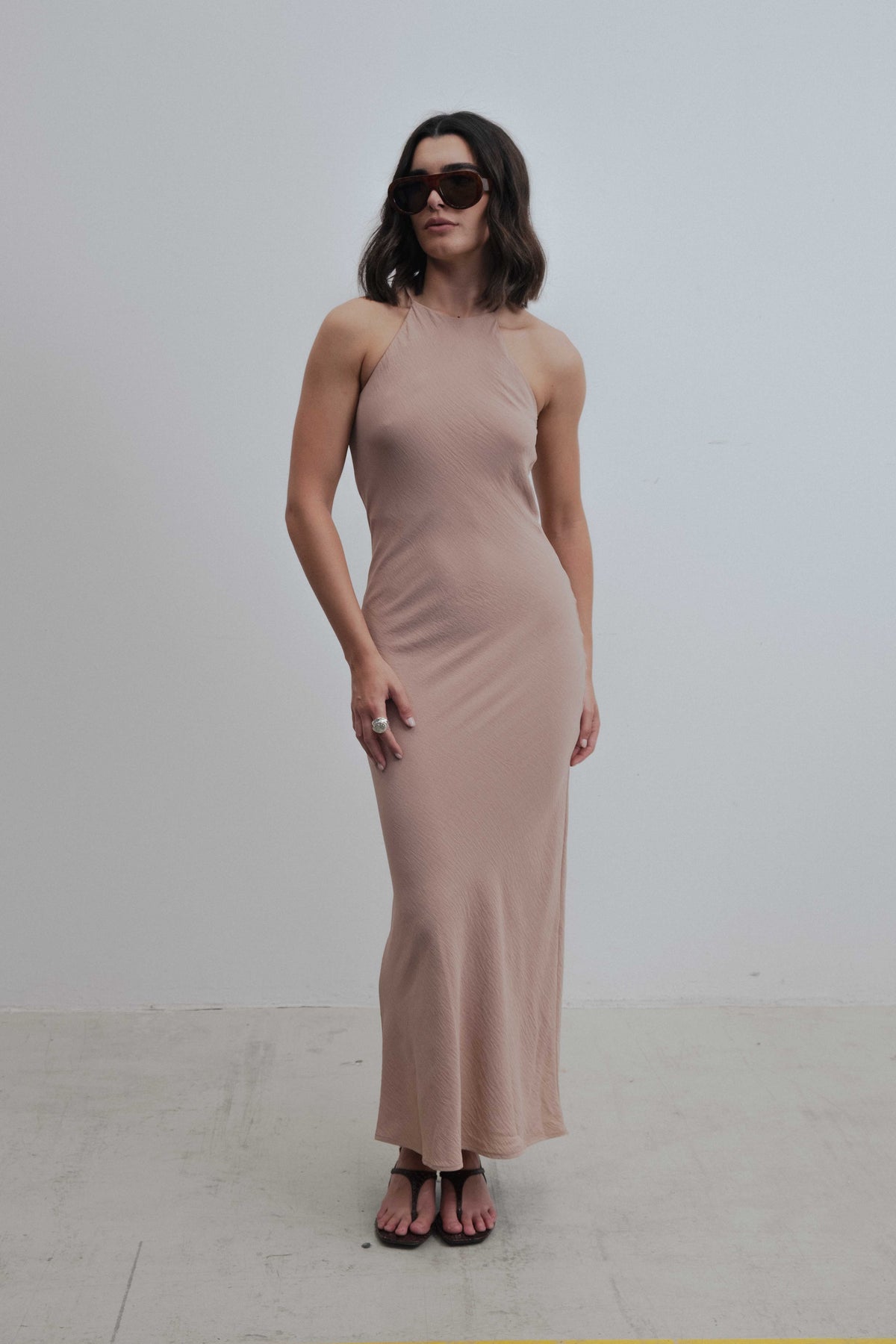 Vestido halter, fotografia 4 de 7