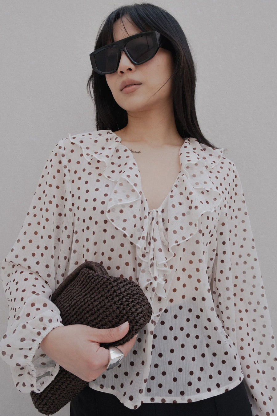 Blusa folhos bolinhas