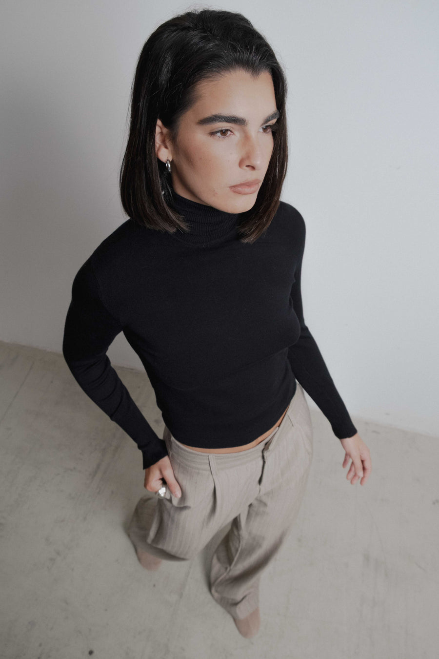 Camisola básica malha gola subida