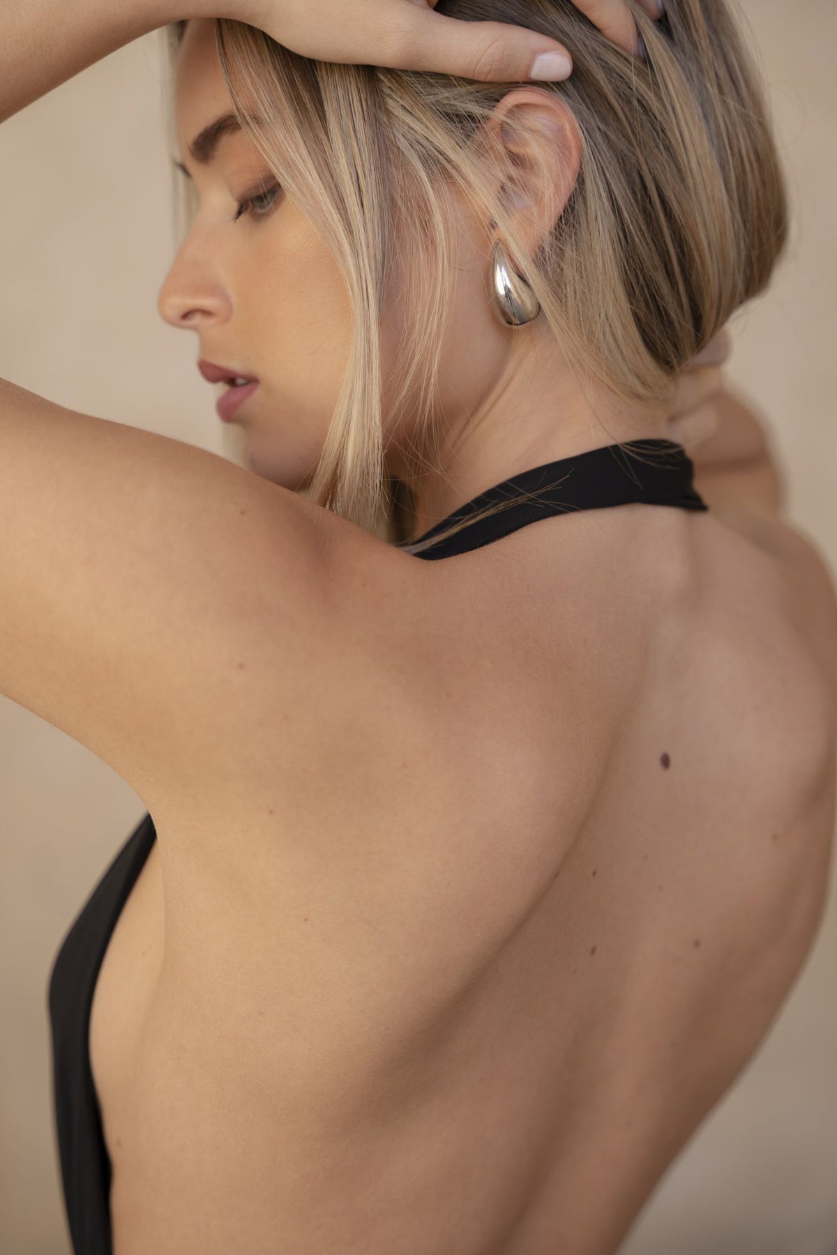 Vestido halter, fotografia 5 de 7