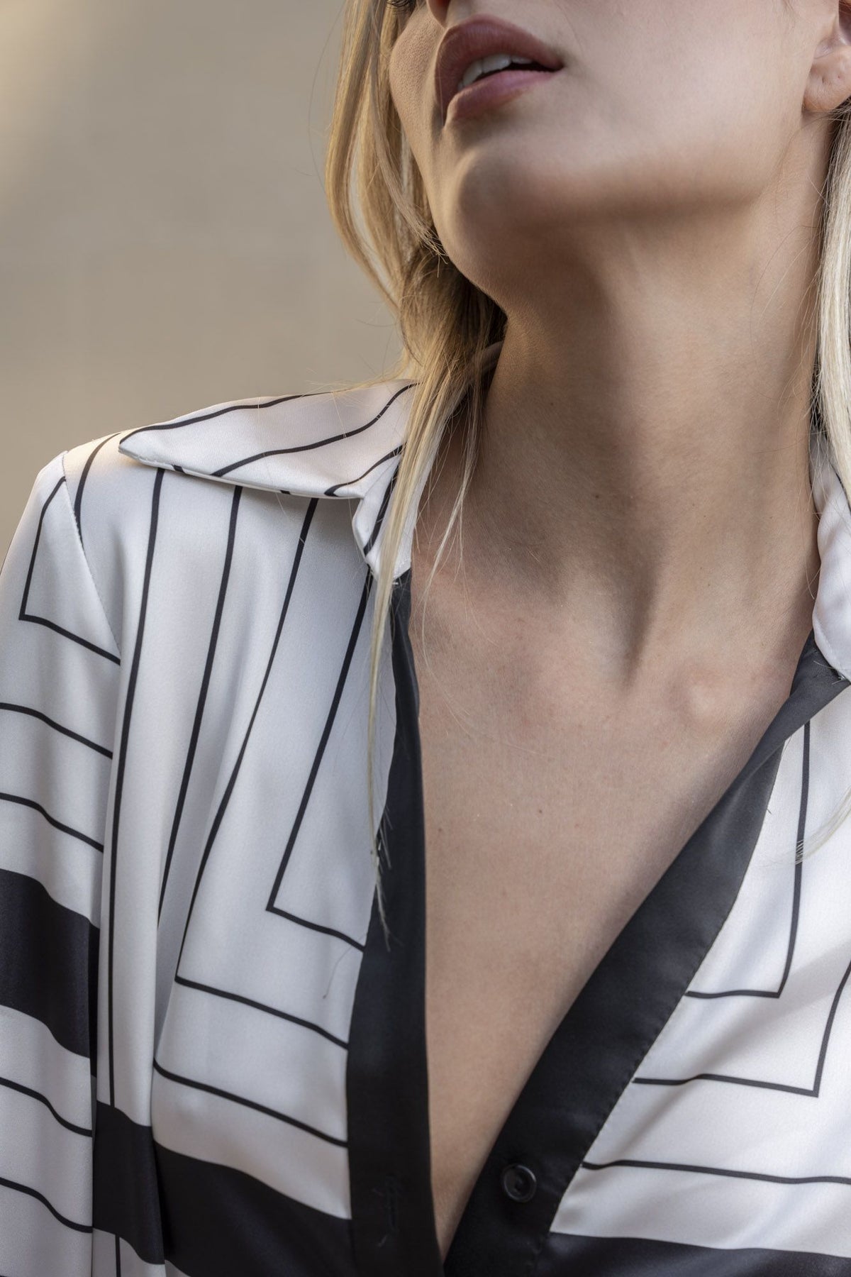 Vestido camiseiro riscas, fotografia 3 de 7