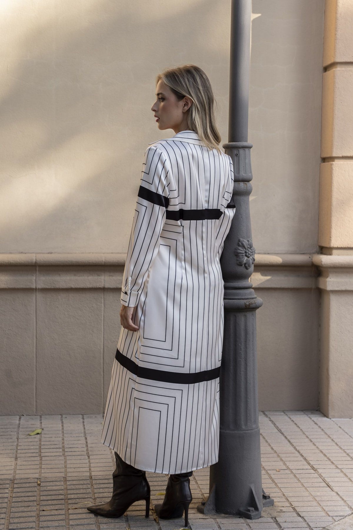 Vestido camiseiro riscas, fotografia 4 de 7