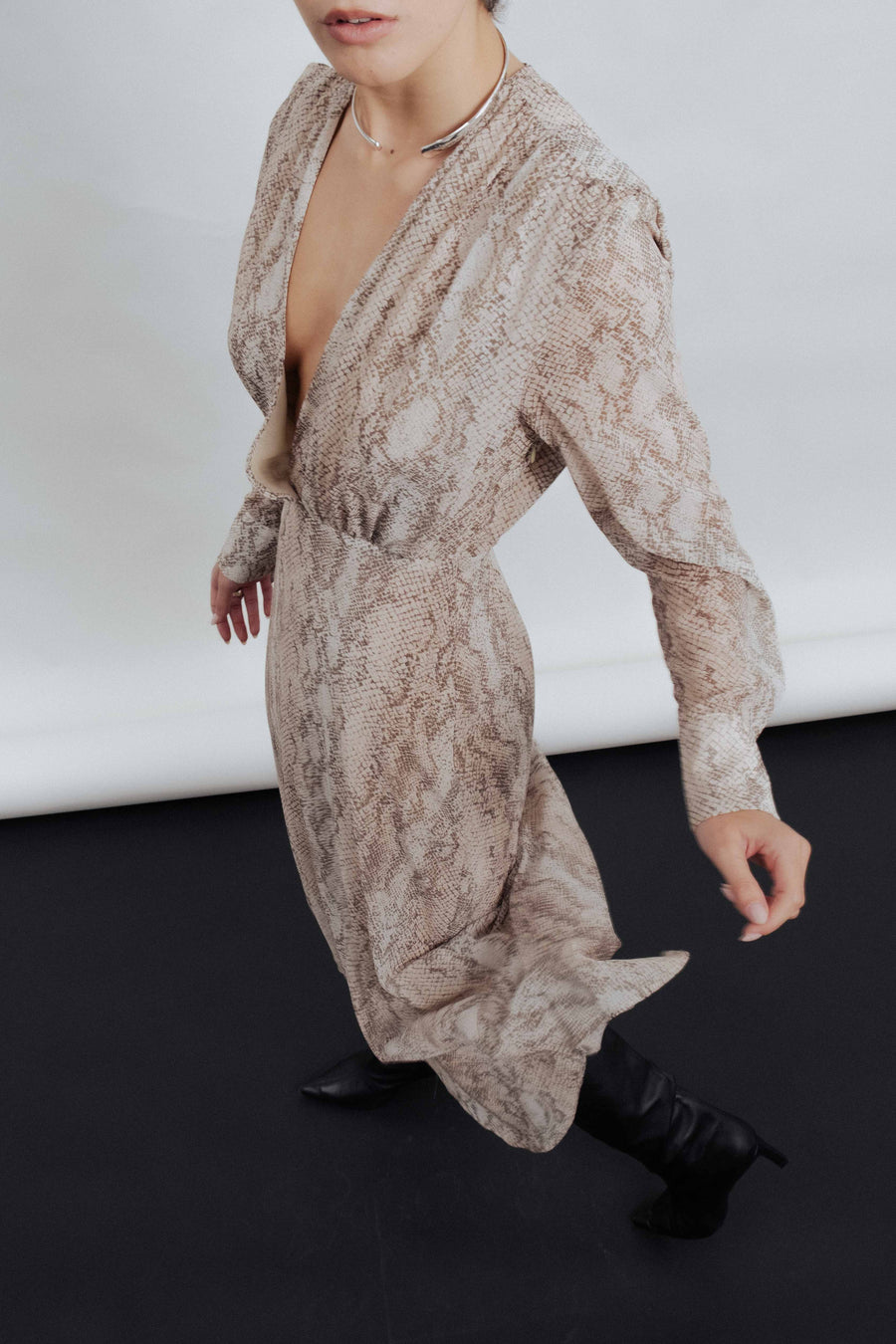 Vestido chiffon estampado animal