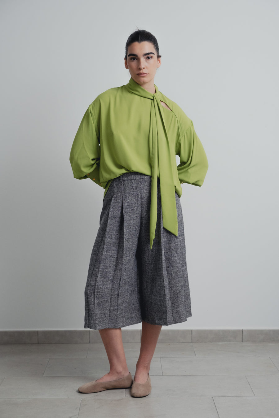 Camisa verde laçada