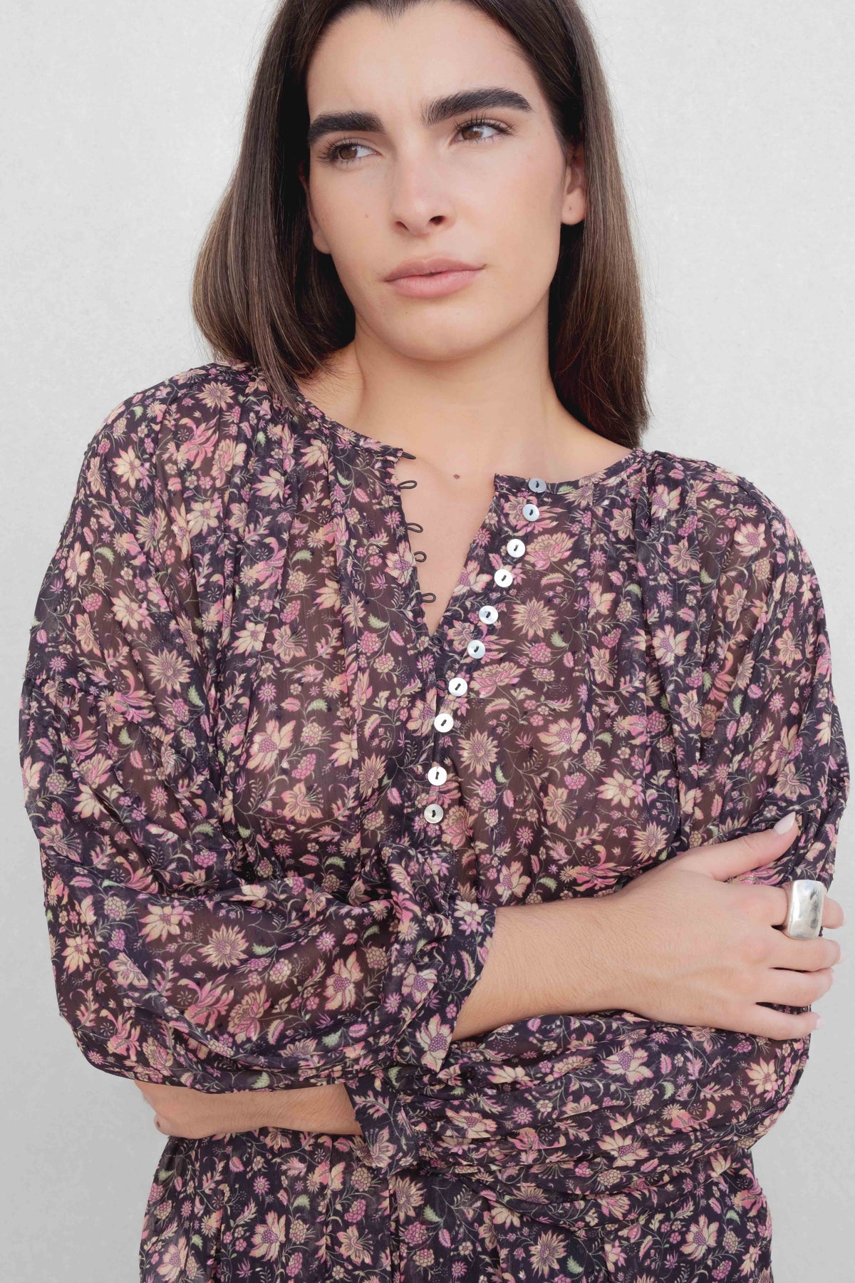 Blusa semitransparente estampada