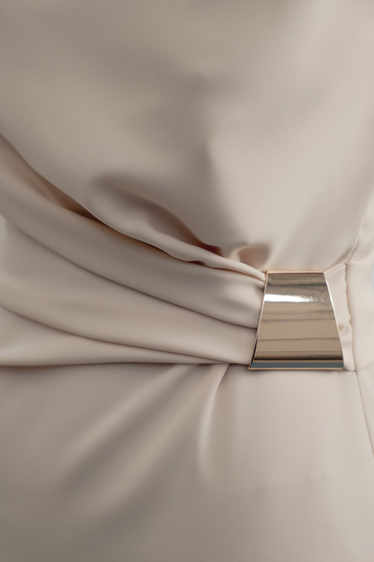 Vestido midi aplicação dourada, fotografia 5 de 5