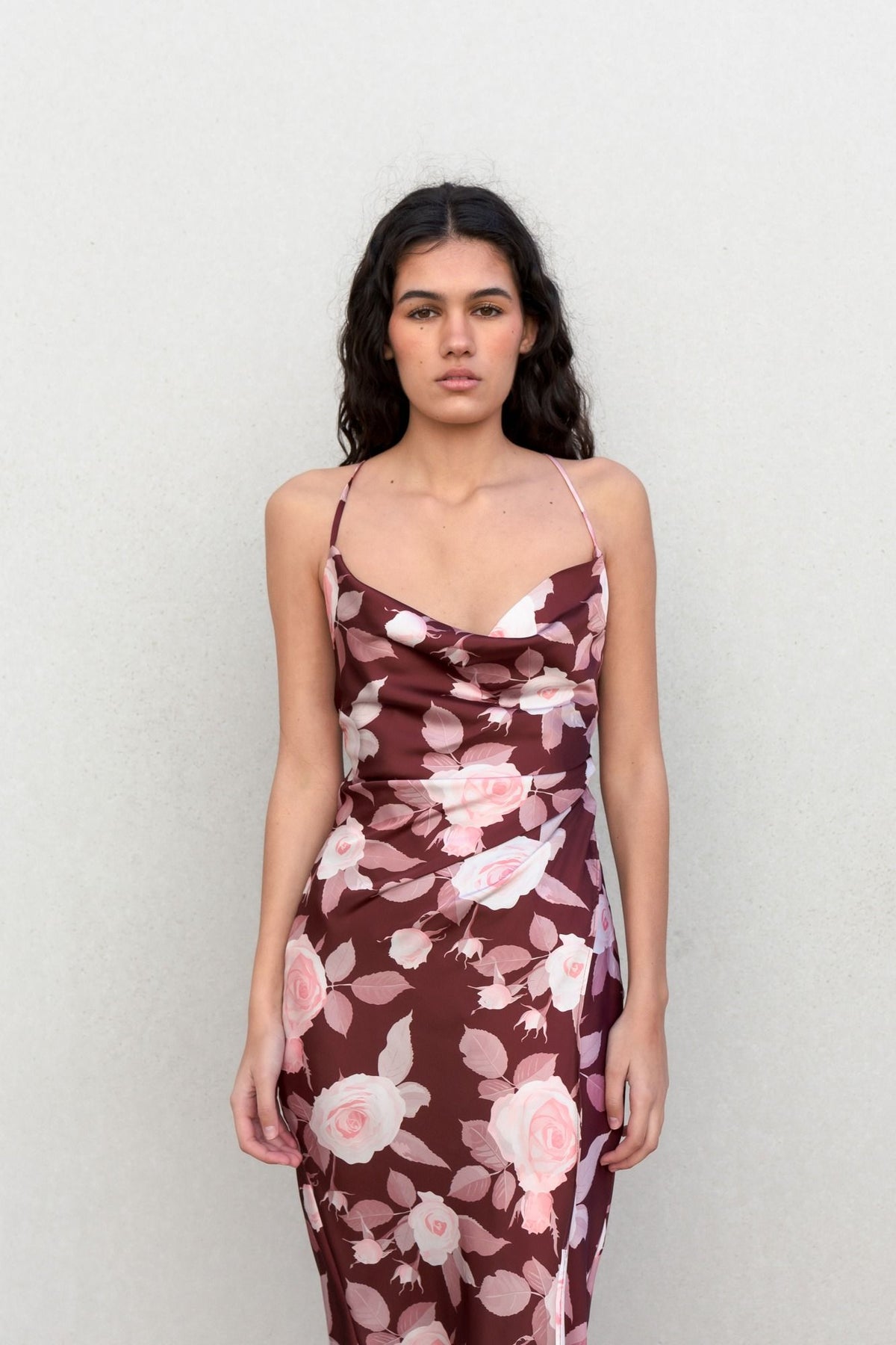 Vestido acetinado estampado, fotografia 6 de 11